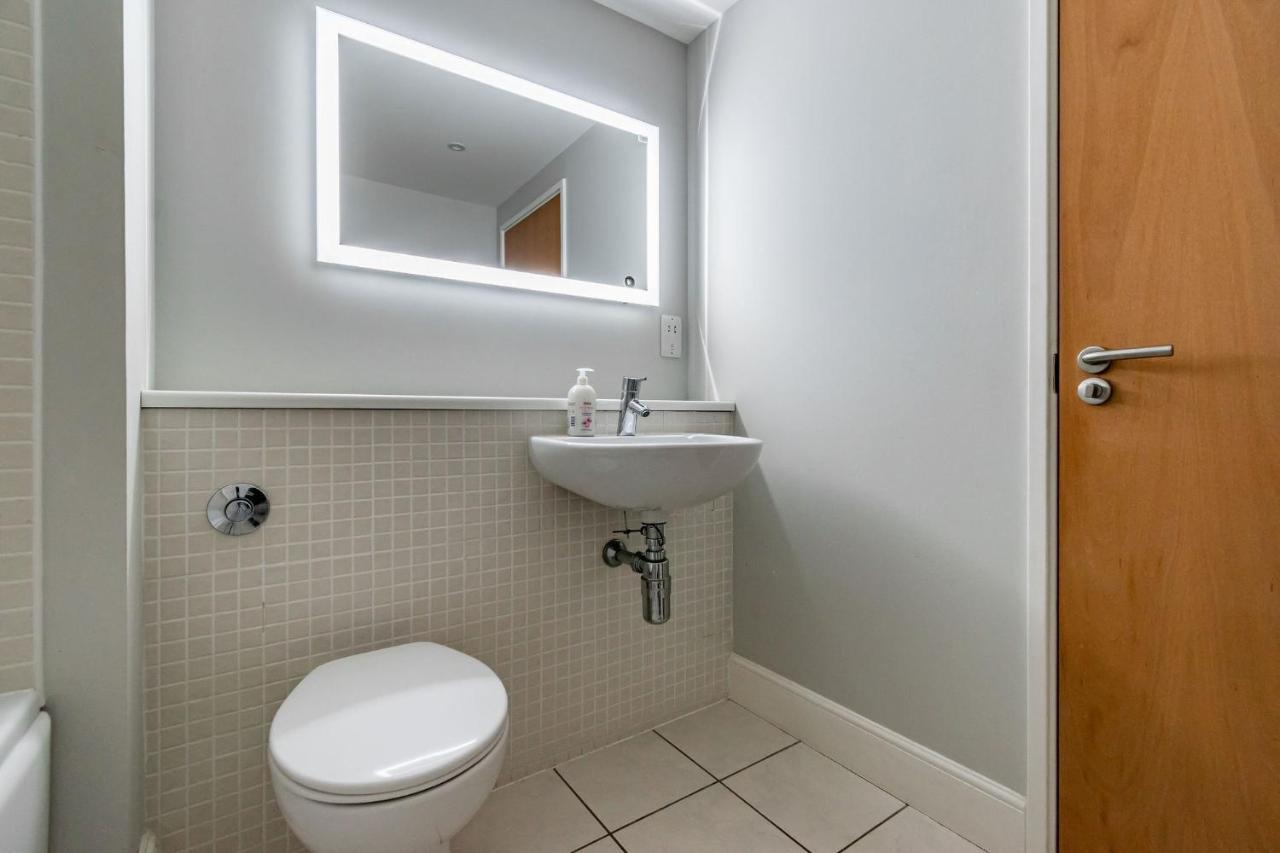 Amazing Apartments - Cables Wynd Near The Shore - Free Parking Единбург Екстериор снимка